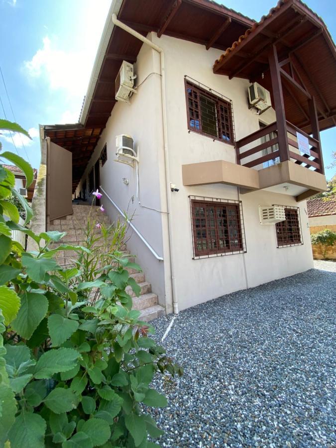 Apartamentos Vó Lela Bombinhas Bagian luar foto