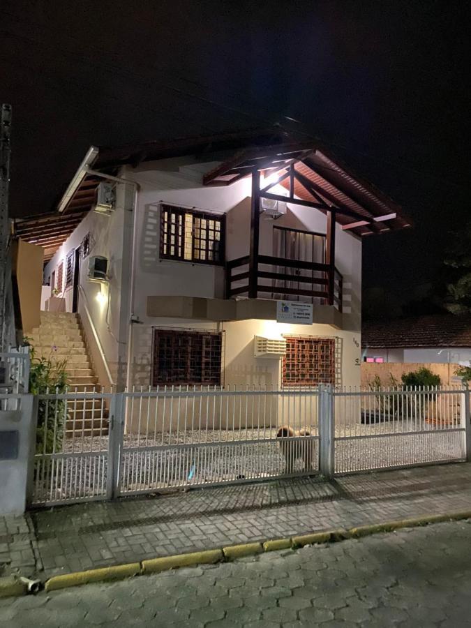 Apartamentos Vó Lela Bombinhas Bagian luar foto