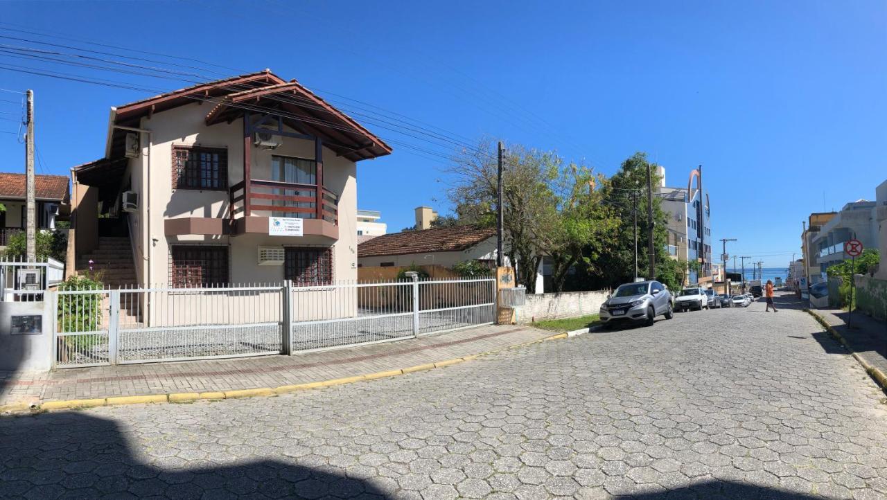 Apartamentos Vó Lela Bombinhas Bagian luar foto